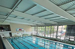 Mieszkańcy pytają o bezpieczeństwo na pływalni. Urzędnicy uspokajają