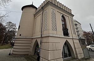 Domek Mauretański przy Puławskiej czeka na odnowę. Przypominamy jego historię