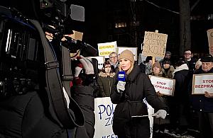 Problemy lokatorów bloków przy Górczewskiej. "40 lat tu żyjemy i teraz mam oddać mieszkanie?"