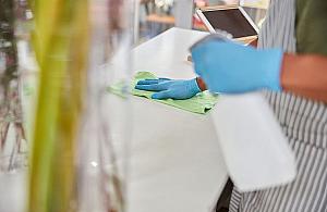 Dlaczego stała ekipa sprzątająca działa lepiej niż rotacyjny personel?