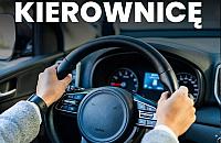 Łapki na kierownicę. Policja przypomina: patrz i słuchaj na drodze