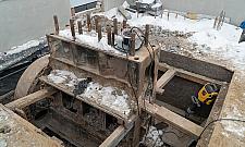 Wrócił kultowy żoliborski neon. Kino Tęcza jak dawniej