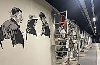 Murale z historią kolei powstają w nowym tunelu na stacji Warszawa Gdańska