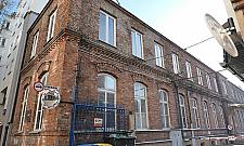 Bezcenny relikt fabryczny przy Hożej 51 stał się zabytkiem