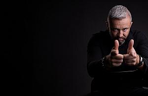 Przemysław Piotrowski na Koszykowej. Spotkanie z autorem serii o Igorze Brudnym