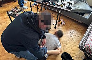 Strzelał w stronę szkoły. Zatrzymany 43-latek