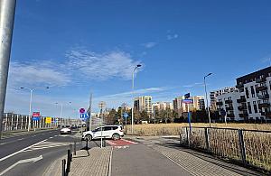 Ekranów przy Lazurowej nadal nie ma. Urzędnicy obwiniają deweloperów