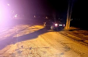 Jechał bez świateł, pasów i prawa jazdy. Miał też promile