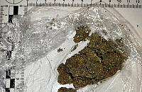 Nerwowe zachowanie zwróciło uwagę policji. W schowku miał marihuanę