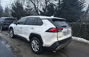 Kradzione toyoty zalegalizowane na fałszywych dokumentach. Policja je odzyskała