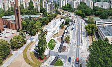 Pętla z szerszym chodnikiem? "Piesi wpadają na oczekujących pasażerów"