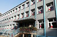 Podstawówka z szansą na nowy plac zabaw