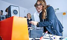 Nowa pracownia w ZSEiL. Metro Warszawskie wspiera edukację