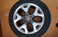 Policja szuka właściciela znalezionego koła samochodowego