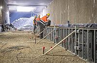 Tunel tramwajowy: betonują pierwsze odcinki torowiska