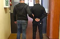 Napadli na mężczyznę i ukradli telefon. Sprawcy zatrzymani