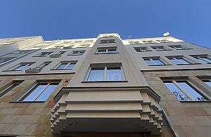 Wilcza 60 pod ochroną. Dlaczego ta kamienica trafiła do rejestru zabytków?