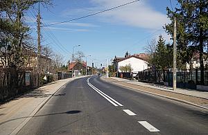 Ulica Paderewskiego w Rembertowie po zmianach. Nowa infrastruktura i większe bezpieczeństwo