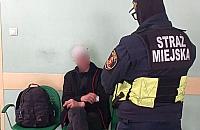 Awantura na Krakowskim Przedmieściu. Agresywny mężczyzna trafił do szpitala