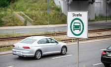 Kierowcy kontra aktywiści. Spór o buspasy, słupkozę i zwężanie ulic narasta