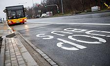 Kierowcy kontra aktywiści. Spór o buspasy, słupkozę i zwężanie ulic narasta