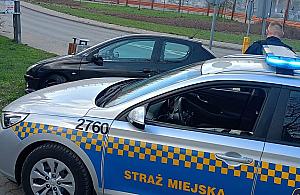 Porzucony wrak skrywał tajemnicę. Policja odkryła jego przeszłość