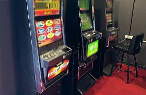 Nielegalny hazard. Zabezpieczono automaty i gotówkę