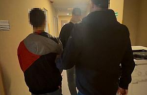 Pseudokibice zaatakowali 15-latka w Warszawie. Trzech zatrzymanych