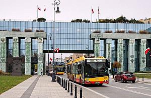 Filmowcy przejmą skrzyżowanie na Muranowie. Będą objazdy i zmiany autobusów