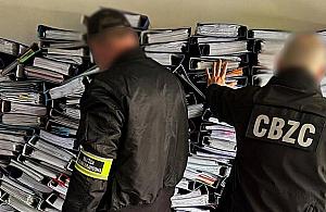 Międzynarodowa akcja służb. Rozbito grupę handlującą fałszywymi lekami