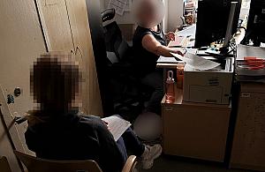 Archeologiczne skarby na sprzedaż. Policjanci zatrzymali 34-latkę