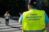 Warszawa znów sprawdziła przejścia dla pieszych. Nie wszystkie zmiany zadziałały