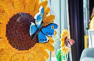 LEGO buduje ogromny mural w centrum. Każdy dołoży swój klocek
