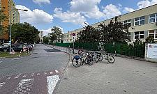 Rodzice walczą o Kiss&Ride przy szkole na Czumy. Urzędnicy pozostają nieugięci
