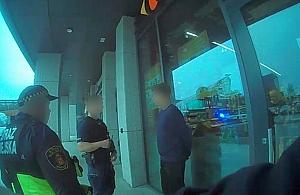 Ledwo go dobudzili. Kilka minut później ruszył po wódkę