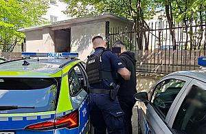 Wypłacali pieniądze z kodów bankowych. Dwaj podejrzani w areszcie