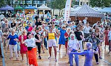 Mokotowskie potańcówki w plenerze na Sadybie i Stegnach. Sprawdź program