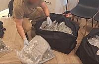 131 kilogramów narkotyków w mieszkaniu. 27-latek trafił do aresztu