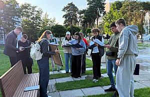 Modernizacja terenu przy Królowej Jadwigi. Mieszkańcy będą współtworzyć projekt