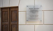 Gruba Kaśka po renowacji. Zabytkowa studnia znów zdobi Plac Bankowy
