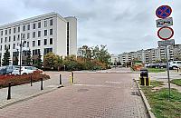 Parking przy ratuszu Targ�wka dla mieszka�c�w? Burmistrz nie planuje zmian