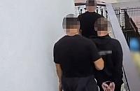 Wyłudzili ponad 300 tys. zł w jeden dzień. Policja postawiła im aż 118 zarzutów