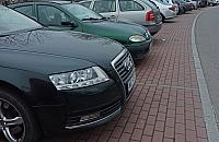 Stopery parkingowe na Młocinach. Chodnik ma być szerszy bez likwidacji miejsc postojowych