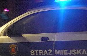 92-latka zgubi�a drog� po zakupach. Stra�nicy pomogli jej wr�ci� do domu