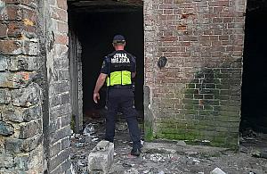 Stra�nicy przerwali pr�by zamieszkania w pustostanie na Pradze-Po�udnie