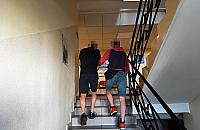 Kryminalni z Woli zatrzymali dwóch poszukiwanych mężczyzn