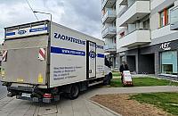 Niebezpieczny chodnik na Jelonkach. Trzeba pilnować dzieci