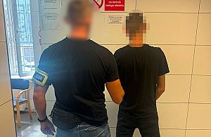 Rutynowa kontrola na Mokotowie. W aucie znale�li nab�j i mefedron