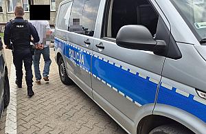 Pijany, z trzema zakazami i narkotykami. Wpad� podczas awantury