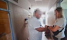 W�amywali si� do aut metod� na walizk�. Trzech podejrzanych zatrzymanych